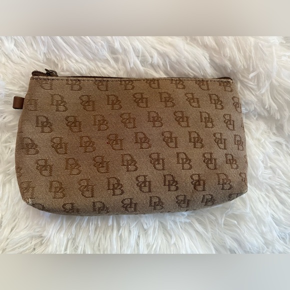 Dooney & Bourke Signature DB Tan Brown Shoulder Shoulder And Coin Purse - Picture 8 of 15
